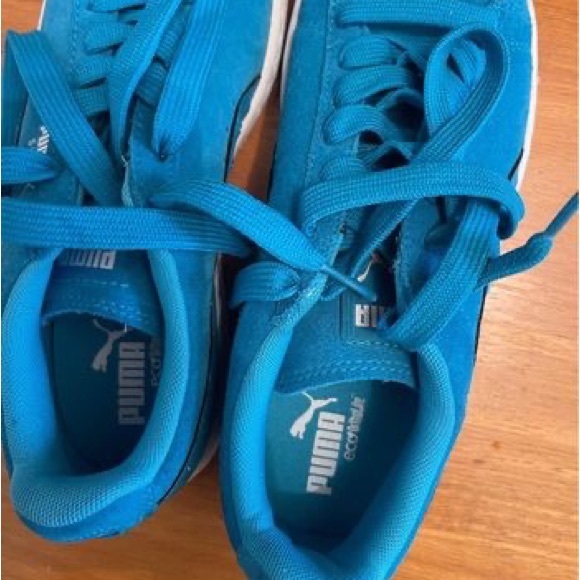 New Without Tags, Women’s Size 7 1/2 Blue Puma Shoes - Picture 5 of 7
